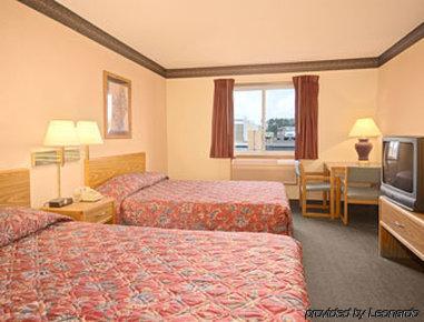 Super 8 By Wyndham Superior Wi Hotel Quarto foto